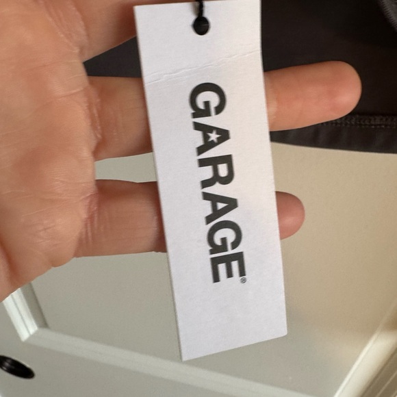 Garage Open-Back Grey Crop Top - Picture 5 of 9